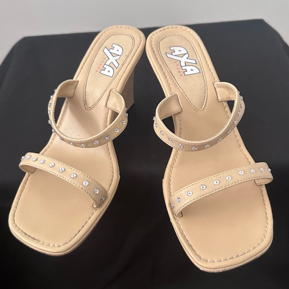 Axa Sandals